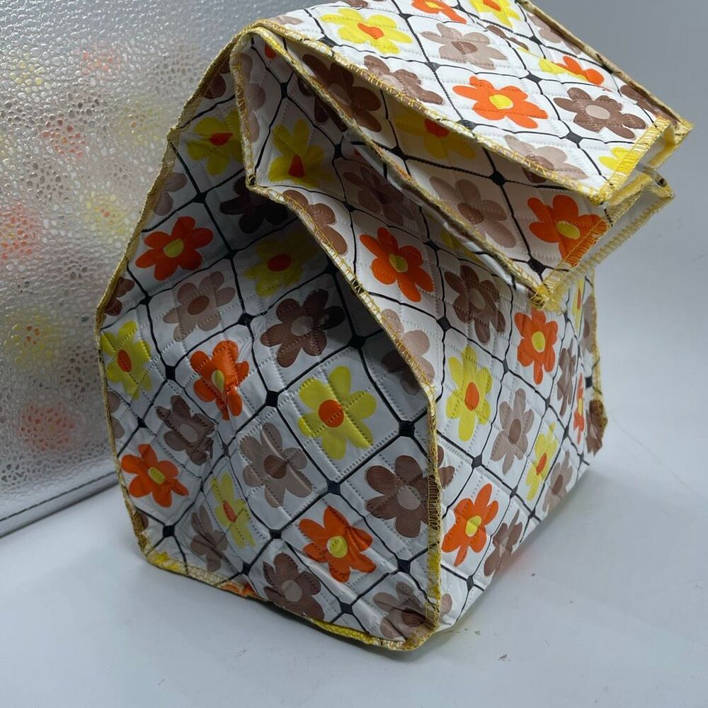Vintage 1970’s Flower Power quilted vinyl lunch bag.